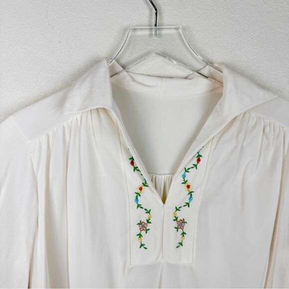 Vintage 70s Polyester Floral Ivory Blouse Flower Child Hippie Top Blouse - Picture 4 of 5